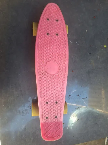 Vendo skate pequeno rosa