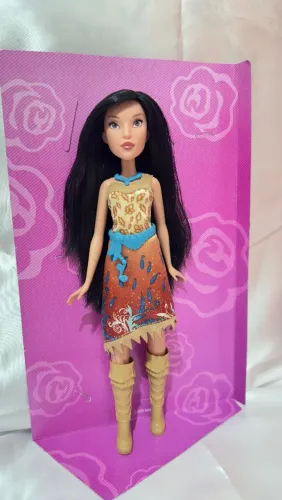 Boneca princesa pocahontas 