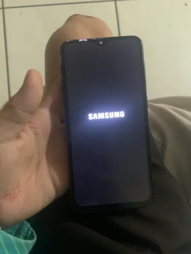 Celular quebra galho