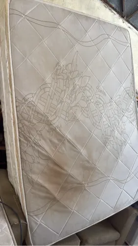 Colchão box cama conjugado 300,00