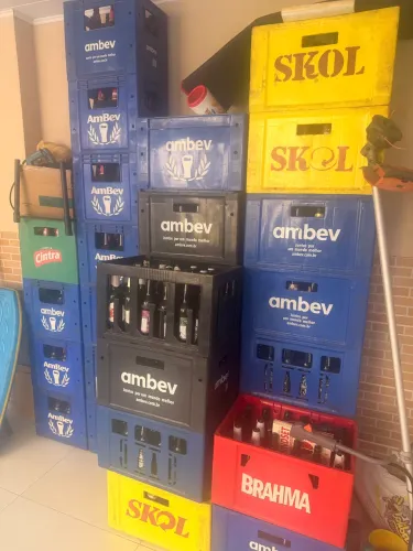 Vendo caixa de cerveja