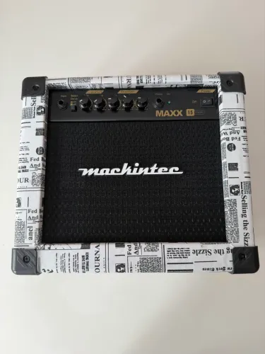 Amplificador Mackintec MAXX 15 Custom - Estilo Jornal