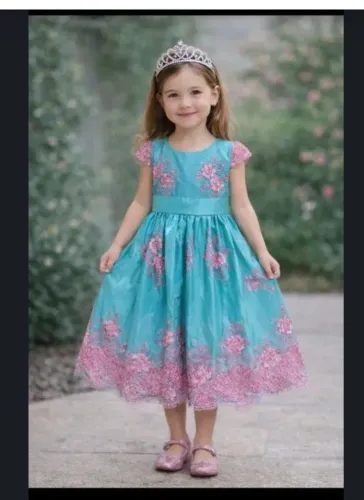 Vestido princesa realeza valor muito abaixo