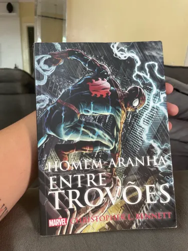 Livro Homem-Aranha: Entre Trovões