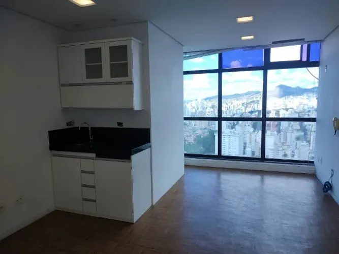 Ótima Sala Prédio Icônico Linda Vista - Av. Raja Gabaglia em frente Hospital Madre Teresa