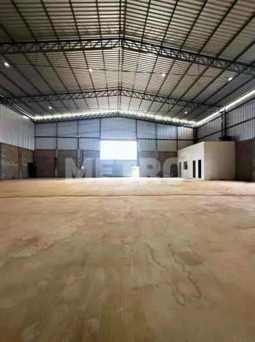 Galpão para locação com 600m, escritório, 2 banheiros, Juazeiro-BA