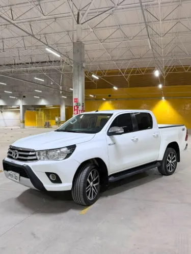 Toyota Hilux CD SRV 4X4 2.8 TDI Diesel Aut. 2017