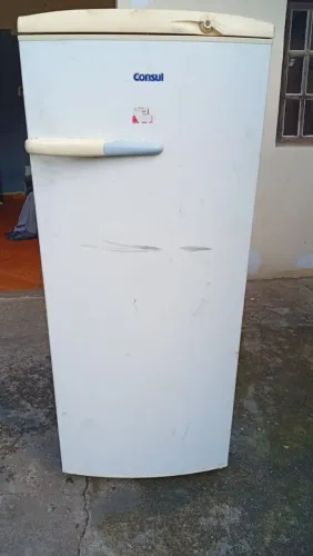 Geladeira consu