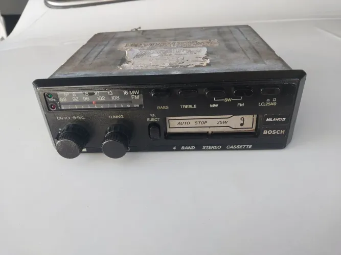Antigo rádio bosch milano2