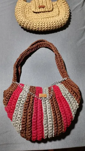 Bolsa de macramé colorida 36X23 cm