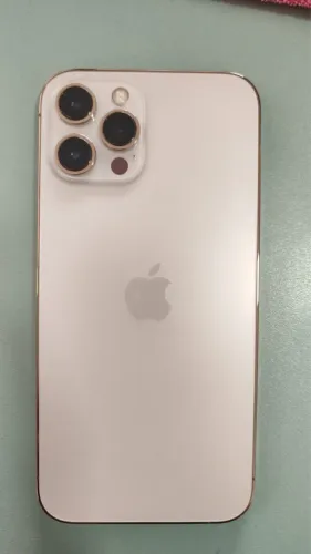 Vendo iPhone pro maxx 256 gigas adorado sem arranhados 