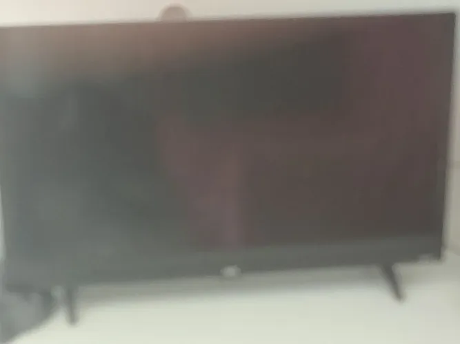 Vendo outra TV 32 polegadas com a tela led queimada, só serve como som de rádio 200$