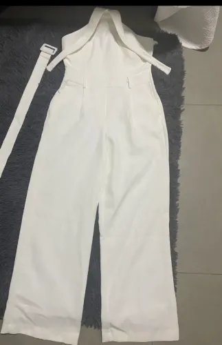 Roupa feminina Macacão feminino número 42 NOVO DE MARCA