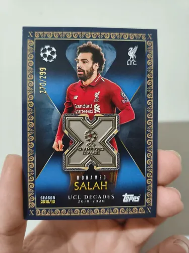 Carta Relic Numerada Mohamed Salah - Topps Match Attax Extra 2025/26