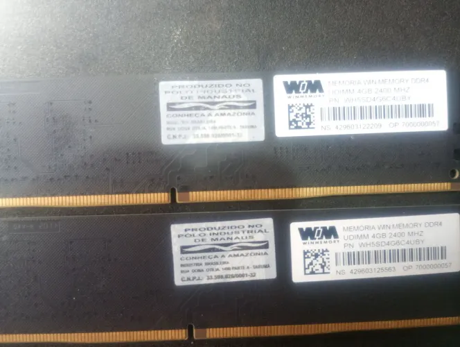 Memorias DDR4 de 4GB x 2 = 8GB