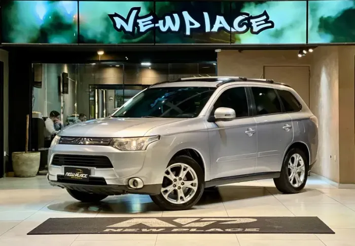 Mitsubishi Outlander 2.0 16V 160cv Aut. 2014