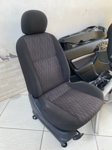 Acamemtos internos completos ford focus 2005