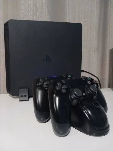 PlayStation 4 slim - 1tb