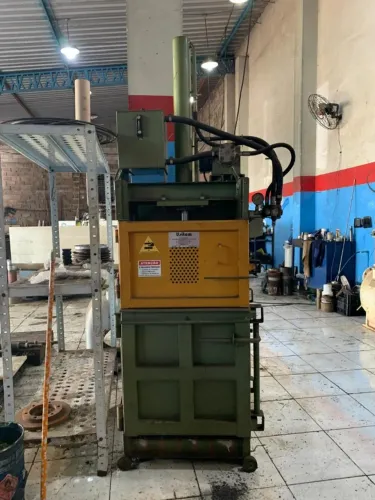 PRESA INFARDADEIRA DE 10 TONELADAS.
