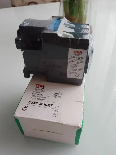 Contator TIW 32A 220V Novo CJX2-3210M7