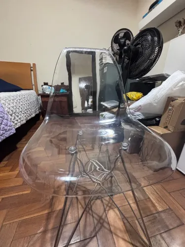 Cadeira de Acrílico 