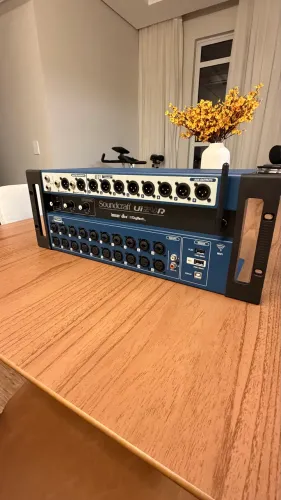Mesa SoundCraft ui24r