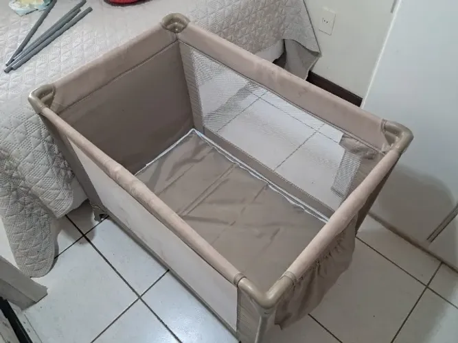 Berço Portátil Sonata Bege Burigotto Chiqueirinho Cercado Bebê
