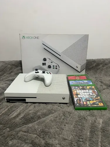 ? Xbox One S Branco Completo na Caixa + 3 Jogos Mídia Física