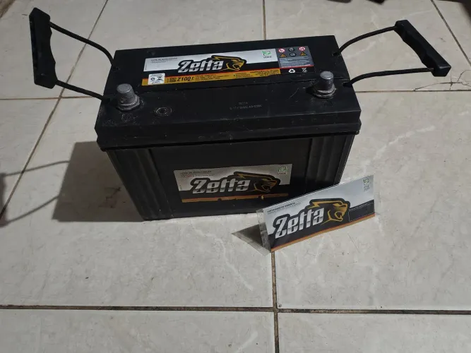 Bateria pioneiro 100 amperes Semi Nova!
