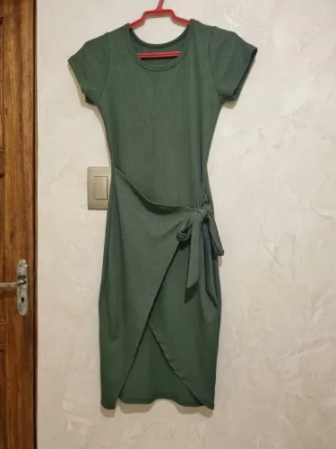 Kit 4 Vestidos por 140,00