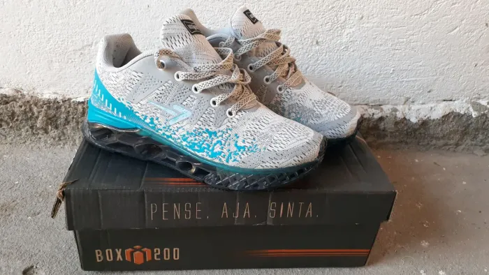 Tênis passeio