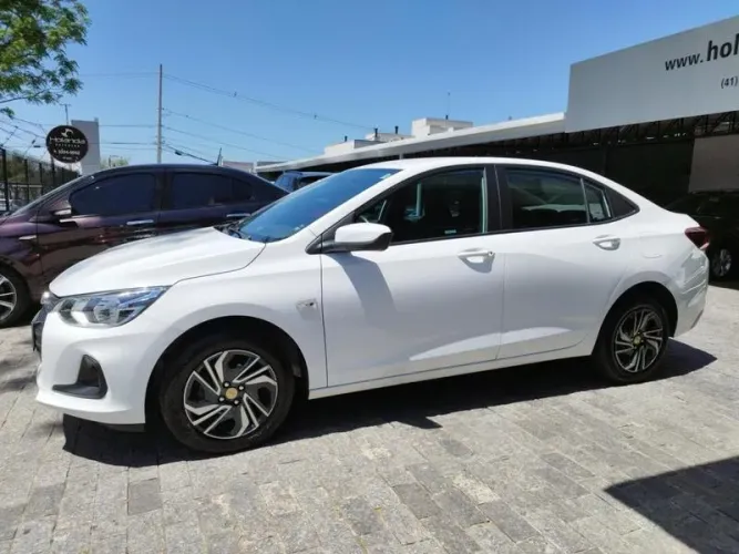 Chevrolet Onix PLUS LT 1.0 12V TB FLEX MEC. 4P 2024