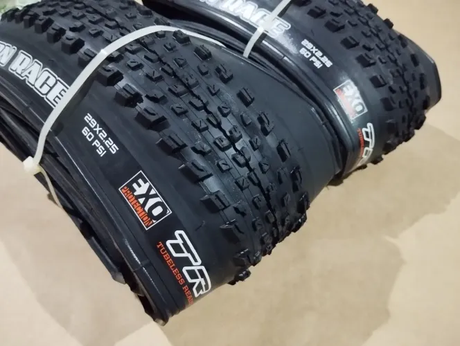 Par de pneus maxxis Rekon Race exo tr tubelles aro 29x2.25 mtb