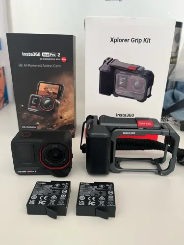 Câmera de ação Insta360 Ace Pro 2