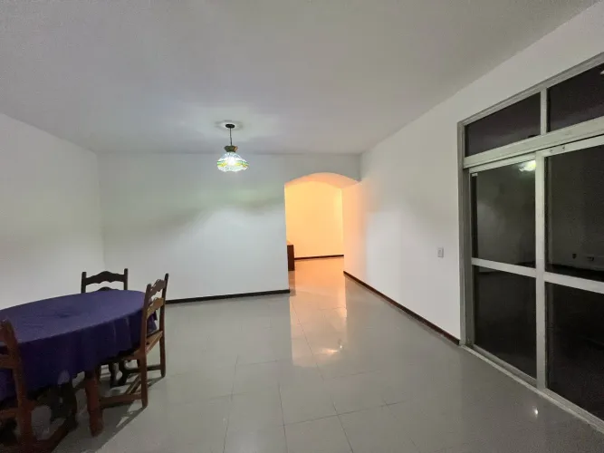 Canela 4/4 com suítes