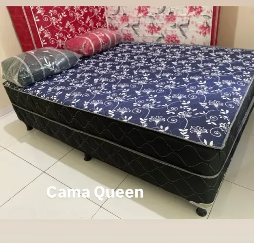 Cama. Molas Queen