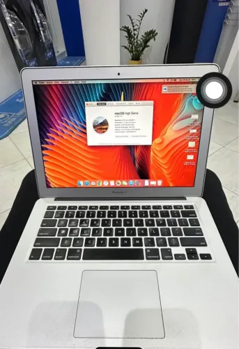 MacBook