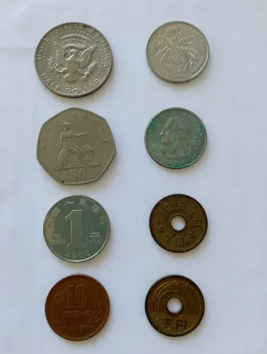 Coleção de Moedas Americanas Inglesas Chinesas e Japonesas