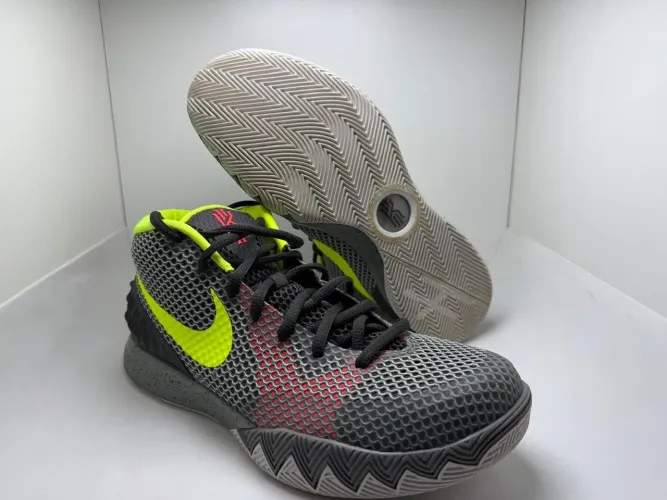 Tenis kyrie 1
