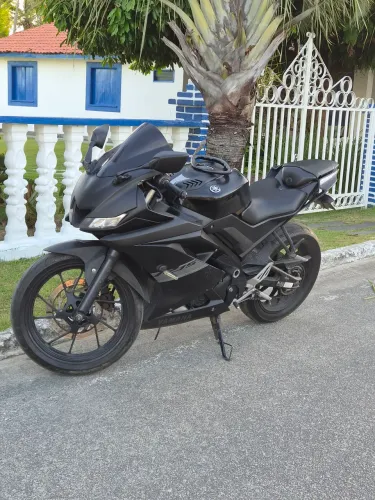 Moto Yamanha R15 2024 