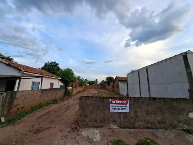 Terreno no centro de Adolfo/SP
