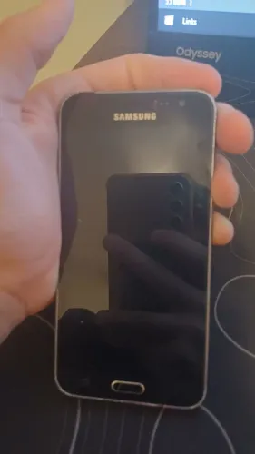Celular j3 NO PRECINHO