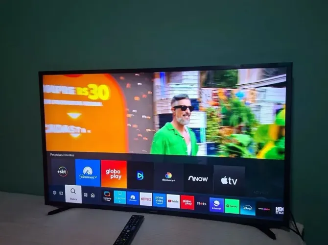 Vendo TV Samsung Smart 40 polegadas, em ótimo estado com poucos meses de uso!!!