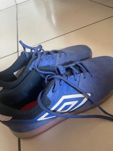 chuteira umbro pro challenge tam 37/38