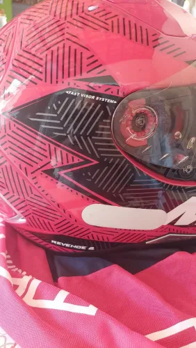 Capacete Revenge 2 MT