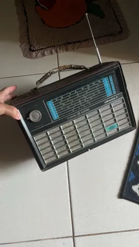 Rádio antigo