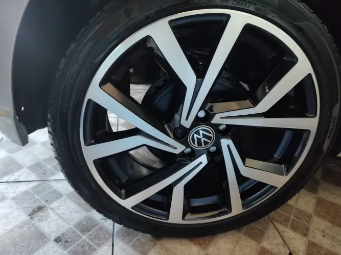 Rodas polo GTS 18