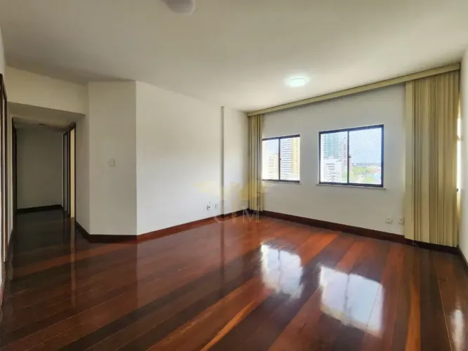 Apartamento 3 Quartos, Distribuído Em 110M² E 2 Vagas De Garagem No Caminho Das Árvores. 5