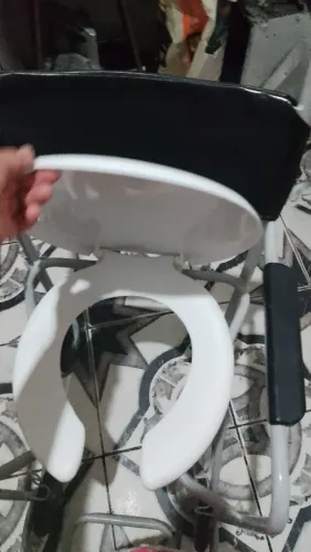 Cadeira de rodas pra banho 