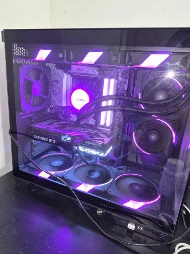 PC GAME 6 MESES DE USO- RYZEM 7 7800X3D - PLACA DE VIDEO 5070 .